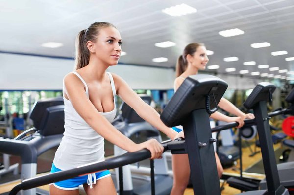 Comment établir une routine de fitness à domicile pour les nouvelles mamans ?
